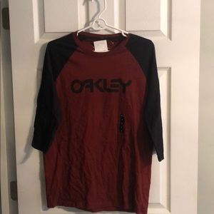 Oakley 3/4 long sleeve T-shirt size small
